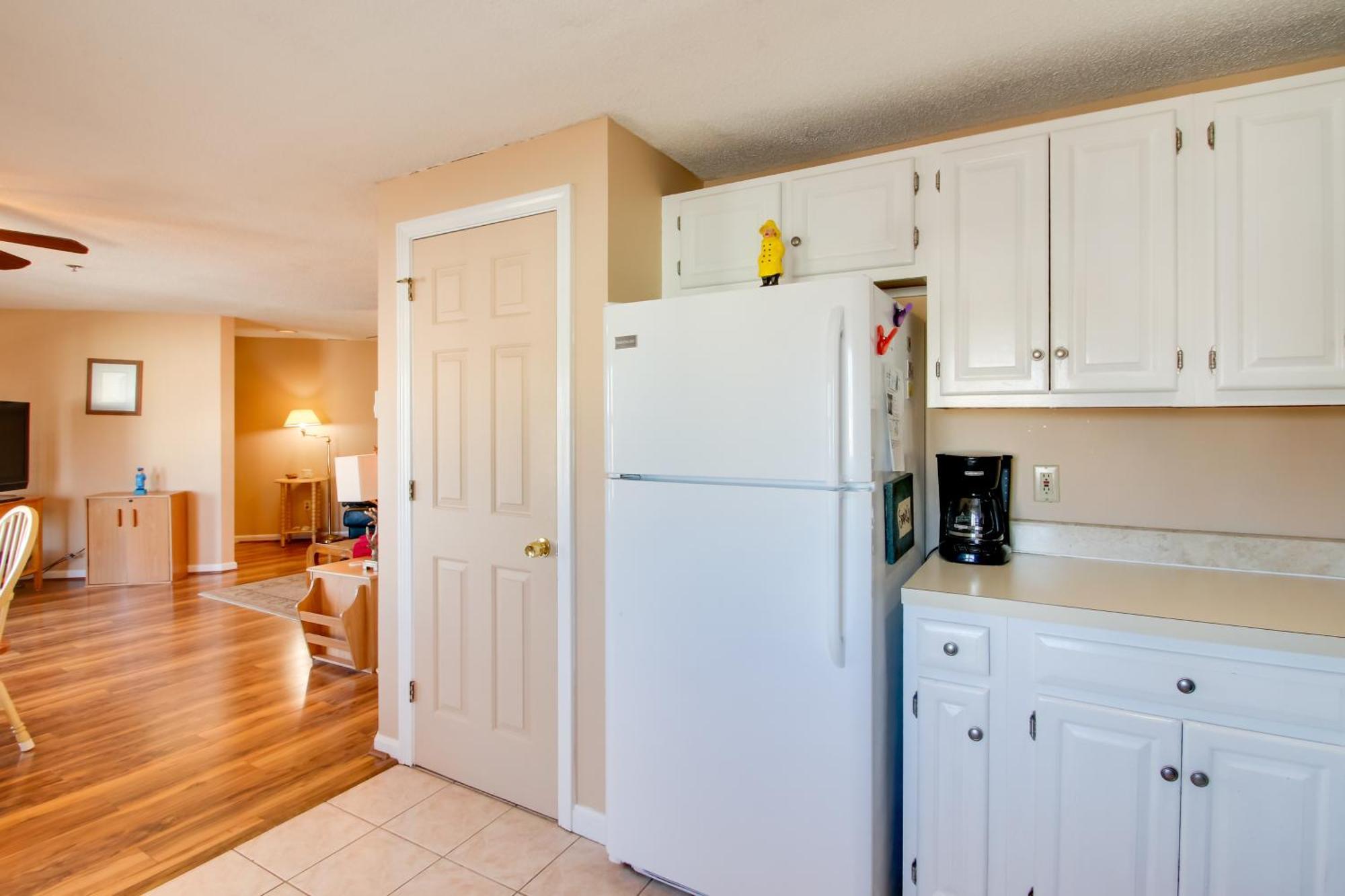 Beachfront Old Orchard Beach Condo With Balcony Экстерьер фото