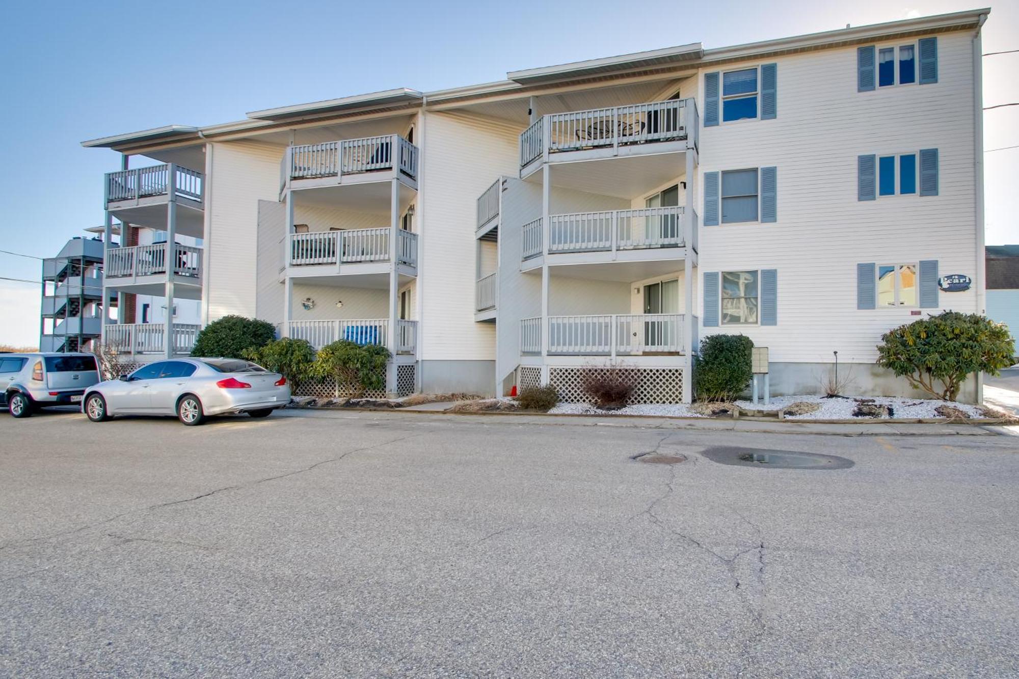 Beachfront Old Orchard Beach Condo With Balcony Экстерьер фото