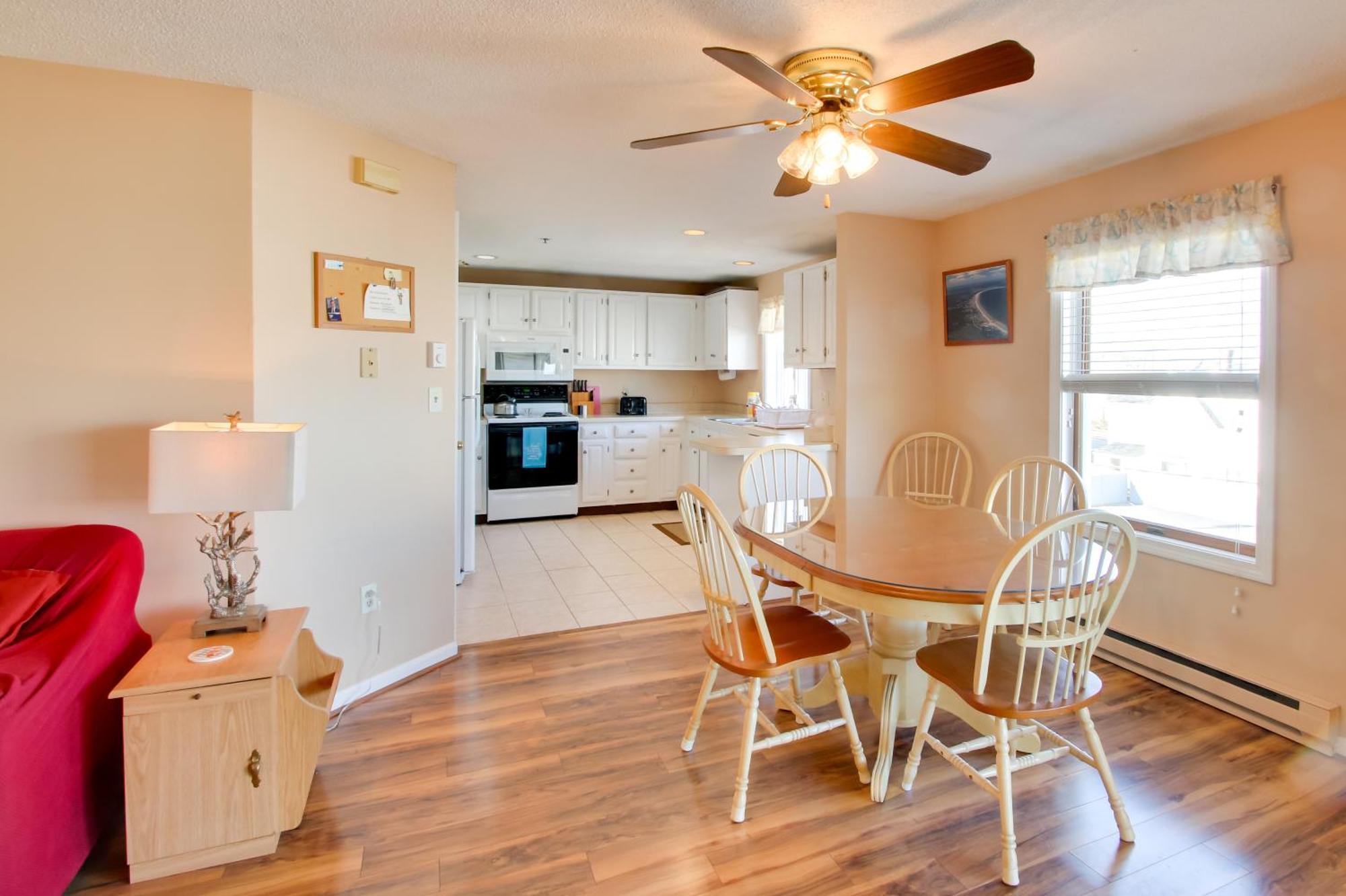 Beachfront Old Orchard Beach Condo With Balcony Экстерьер фото