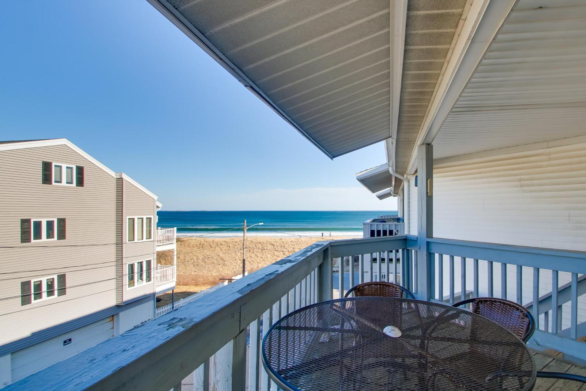Beachfront Old Orchard Beach Condo With Balcony Экстерьер фото