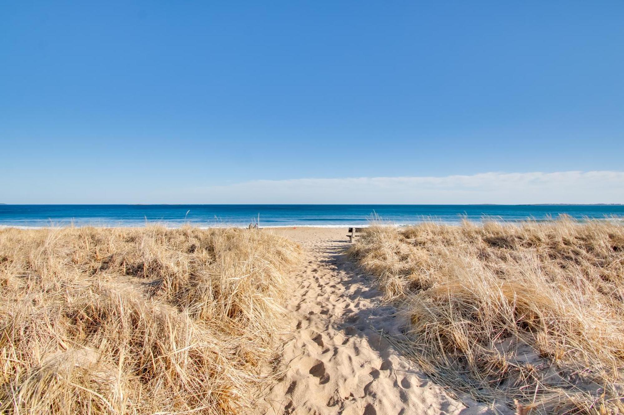 Beachfront Old Orchard Beach Condo With Balcony Экстерьер фото